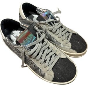 P448 sneakers size 5 Made to look worn silver gray black tartan John